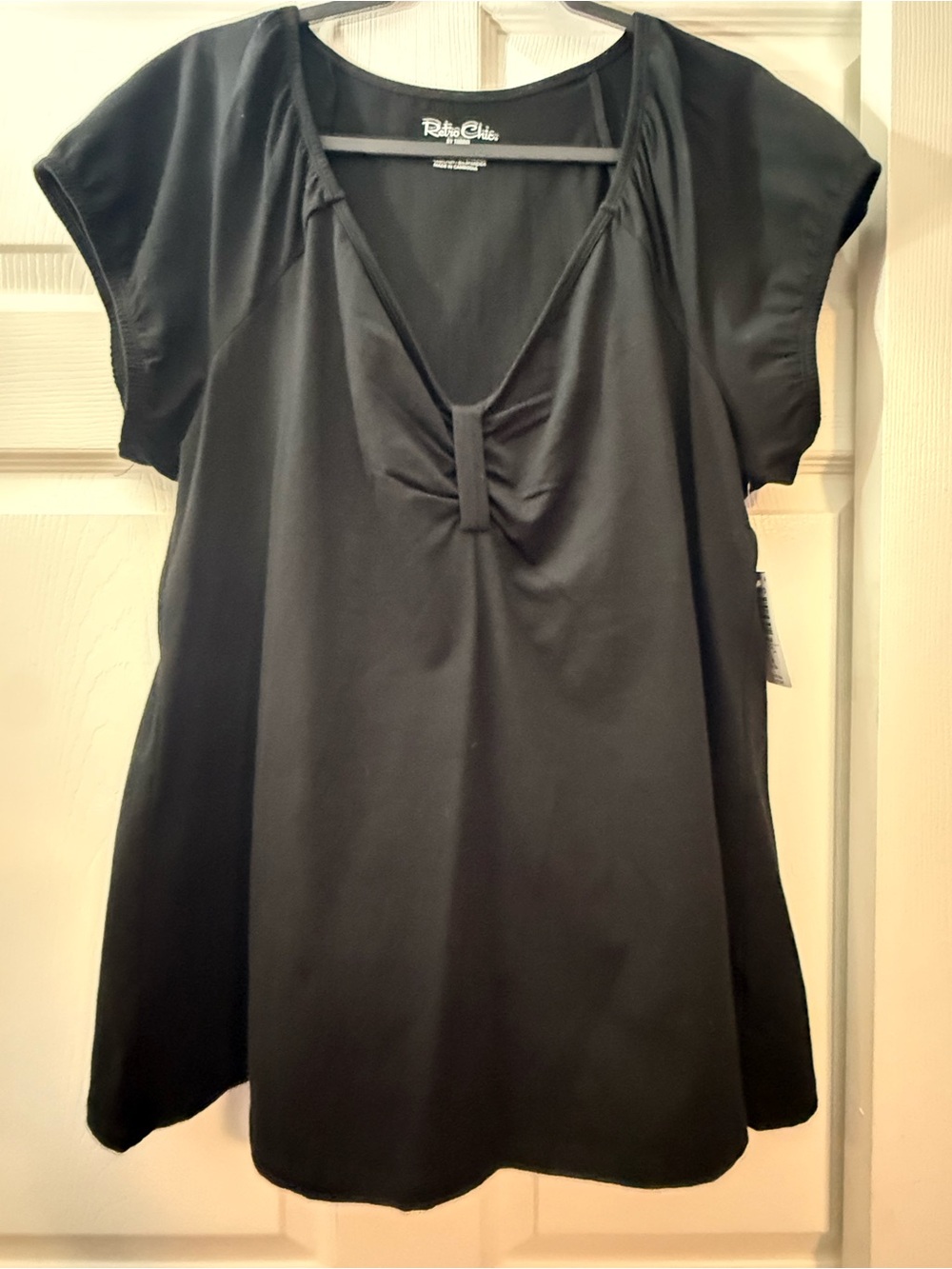 Torrid- Retro Chic Black V-Neck Short Sleeve Tunic with Gathered Front